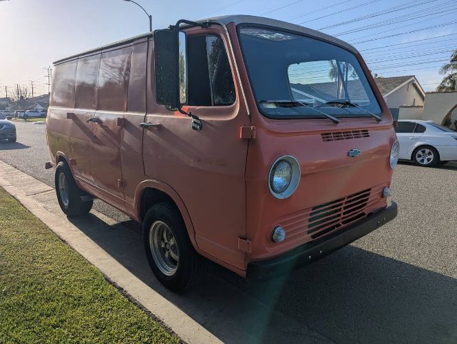 Chevrolet-G10-1966-Orange-15