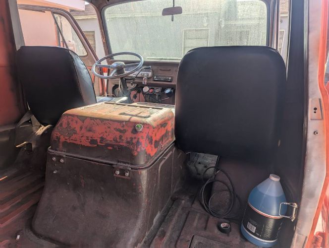 Chevrolet-G10-1966-Orange-2