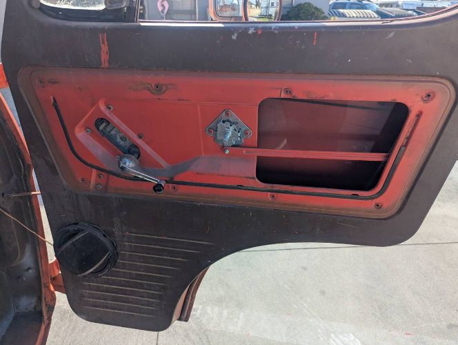 Chevrolet-G10-1966-Orange-4