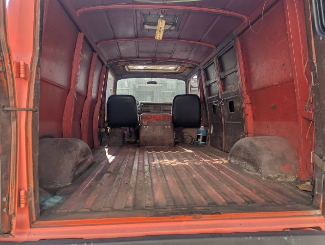 Chevrolet-G10-1966-Orange-8