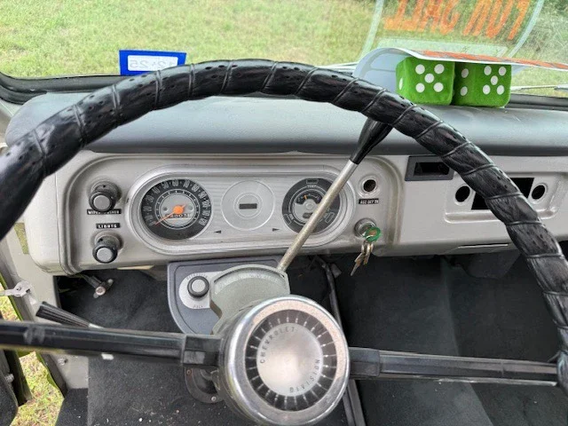 Chevrolet-G10-sportvan-1967-Green-Gray-10