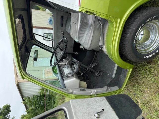 Chevrolet-G10-sportvan-1967-Green-Gray-11