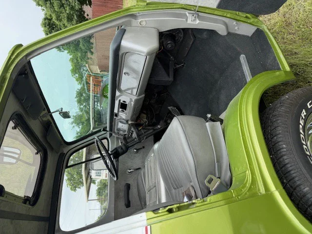 Chevrolet-G10-sportvan-1967-Green-Gray-12