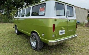 Chevrolet-G10-sportvan-1967-Green-Gray-16