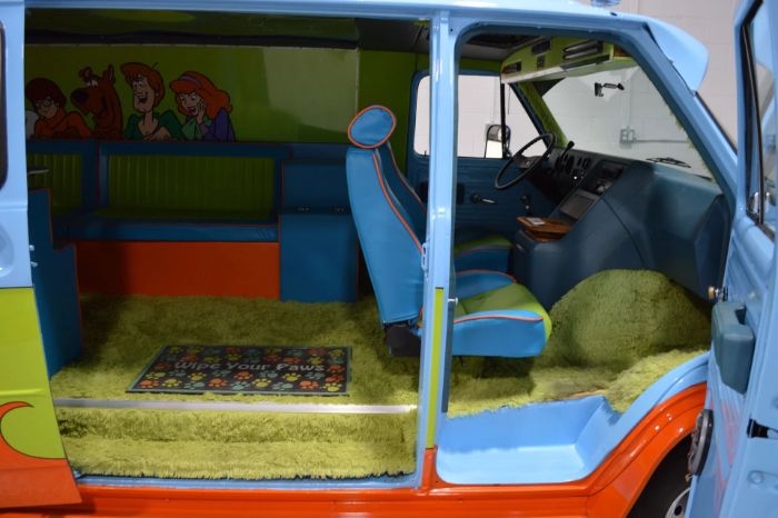 Chevrolet-G20-1979-12
