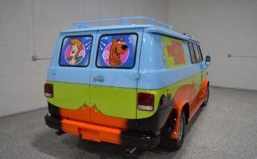 Chevrolet-G20-1979