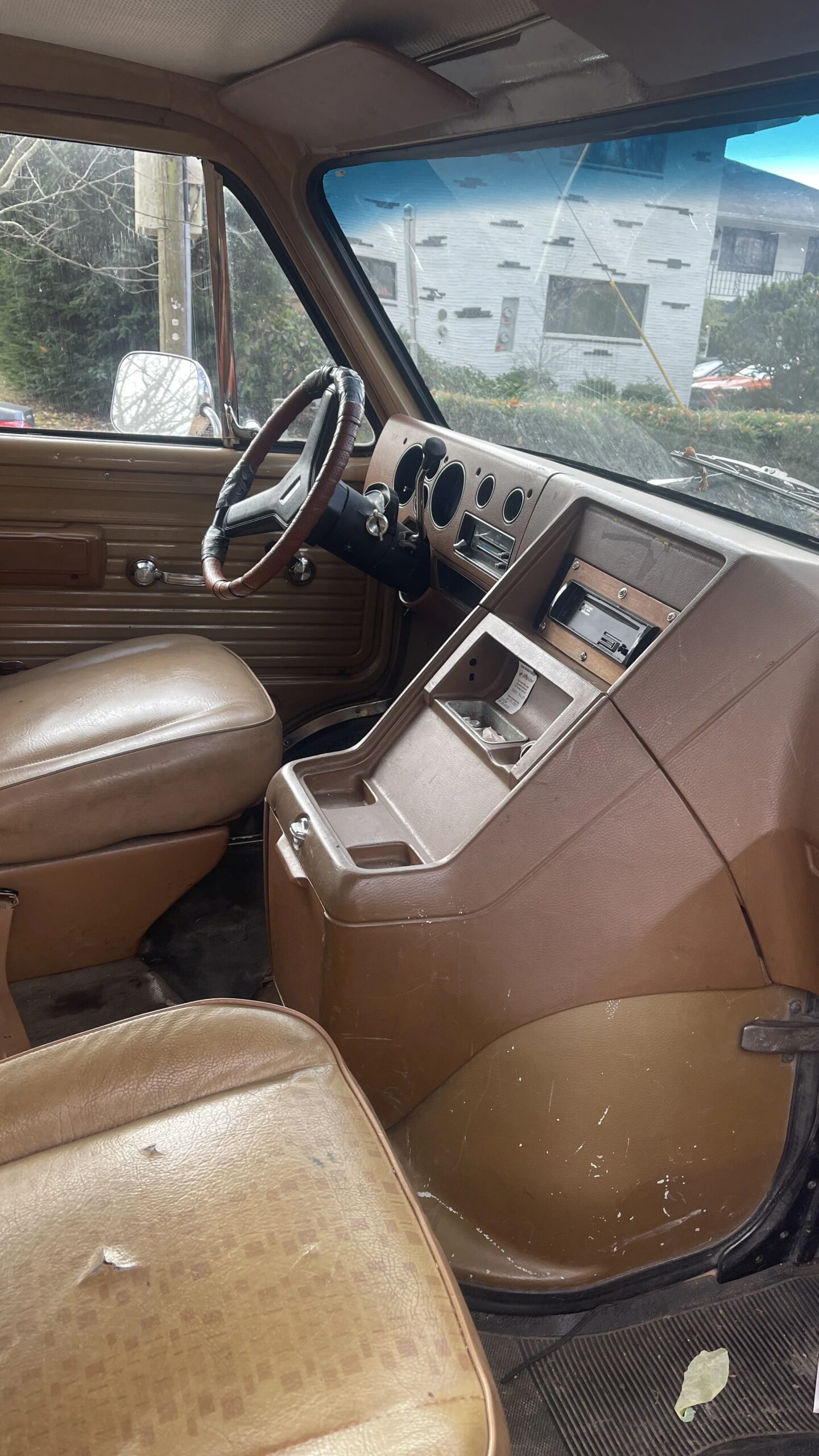 Chevrolet-G20-1989-Tan-Brown-13