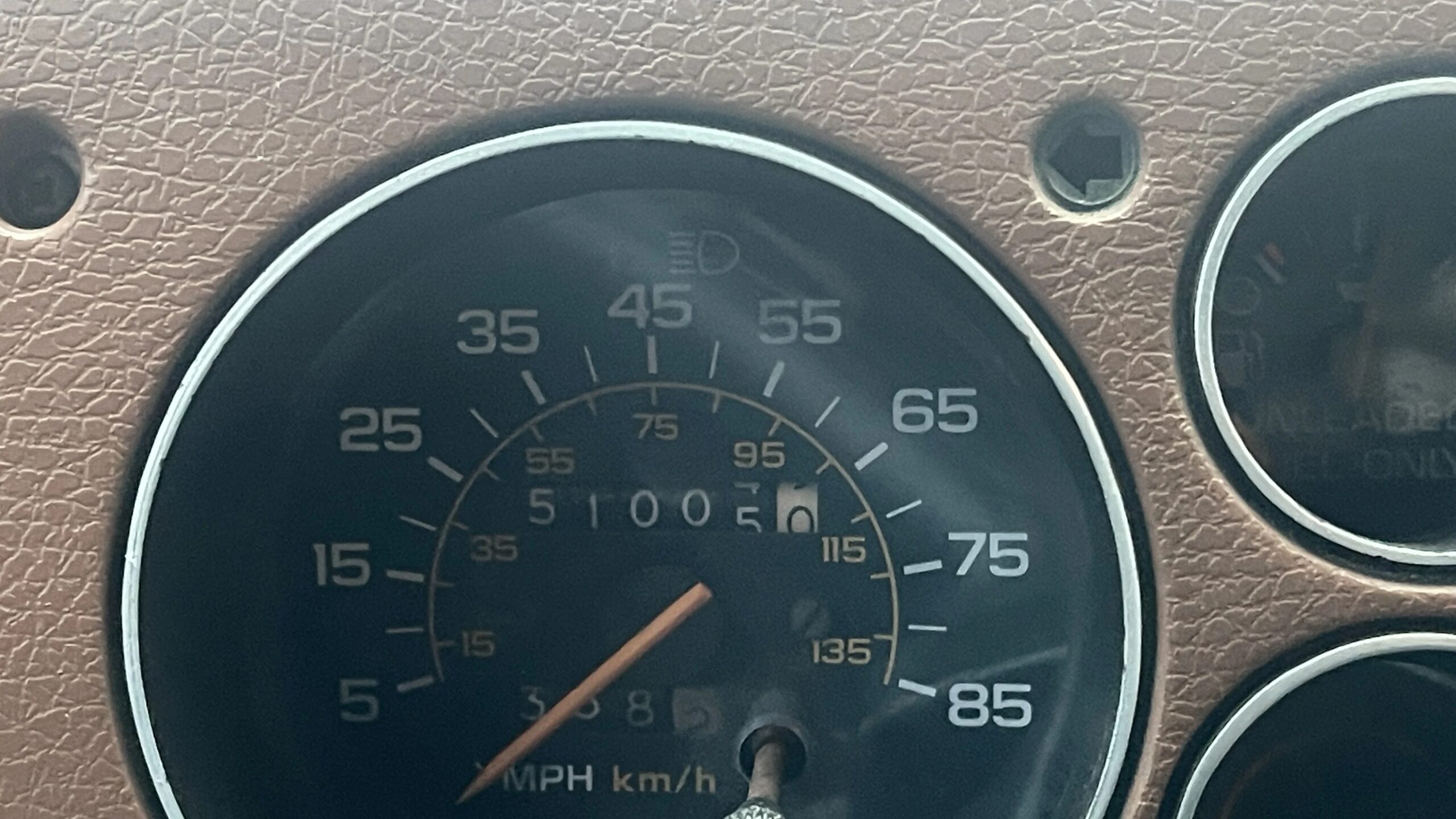 Chevrolet-G20-1989-Tan-Brown-2