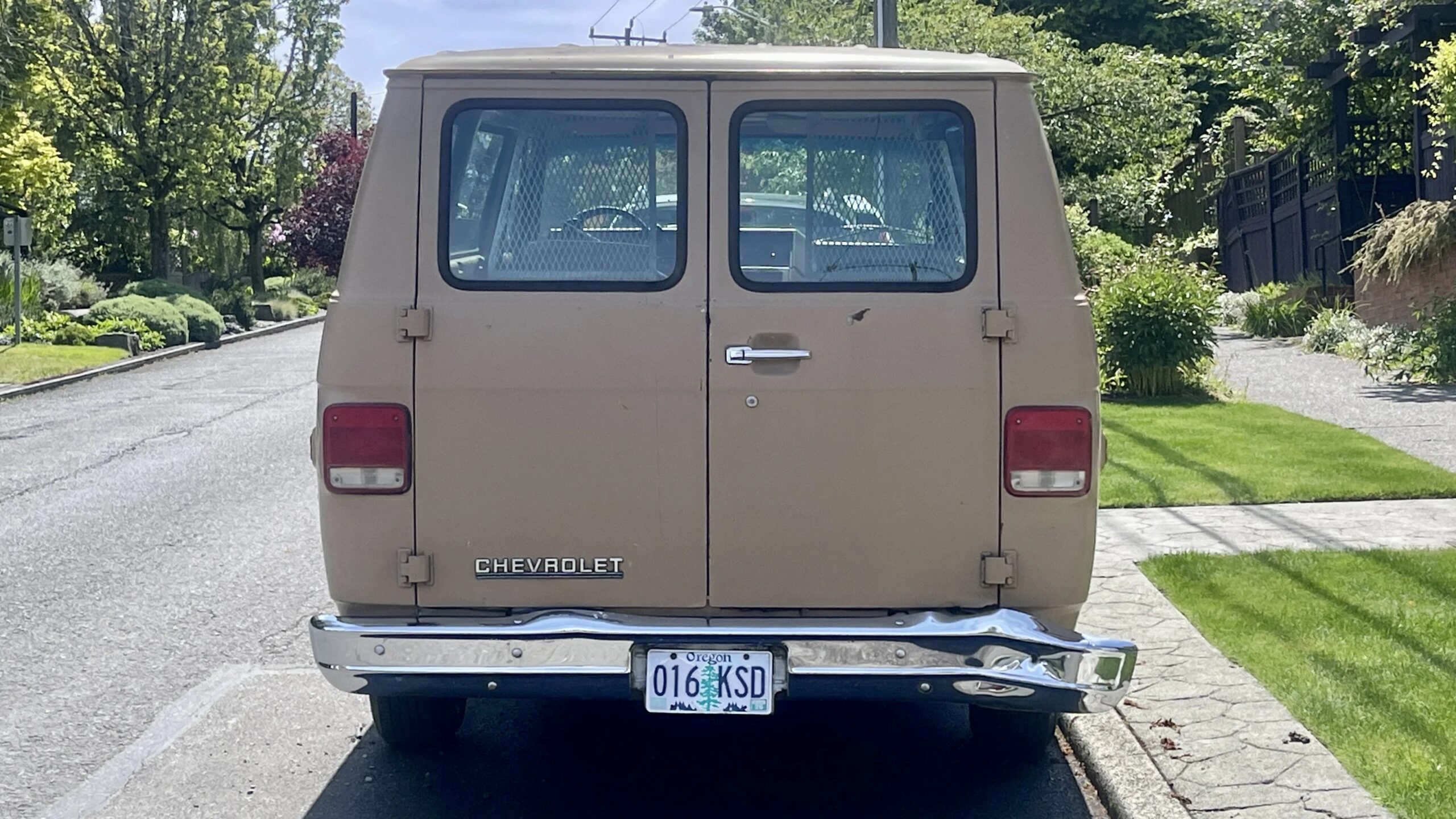 Chevrolet-G20-1989-Tan-Brown-8