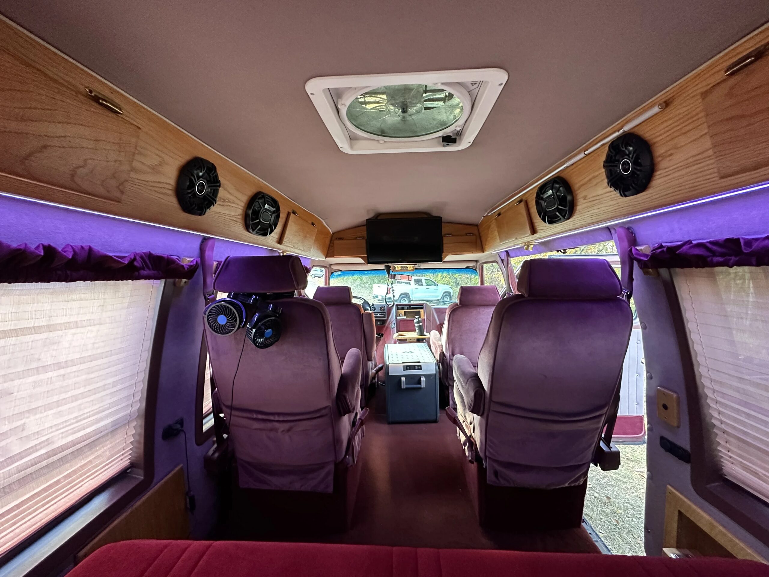 Chevrolet-G20-1993-Burgundy-Burgundy-18