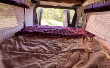 Chevrolet-G20-1993-Burgundy-Burgundy-26
