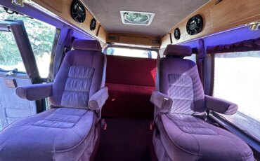 Chevrolet-G20-1993-Burgundy-Burgundy-3