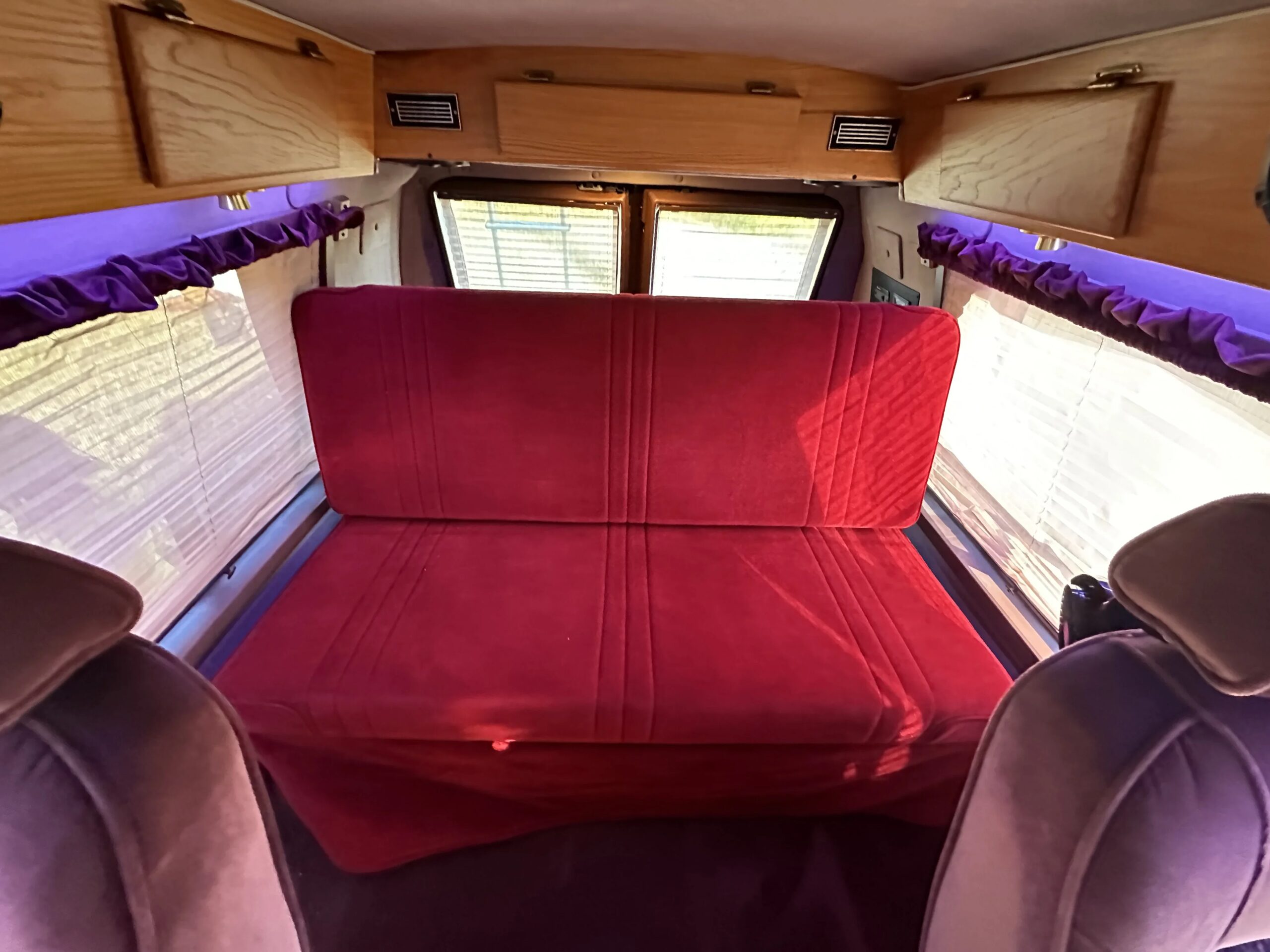 Chevrolet-G20-1993-Burgundy-Burgundy-43