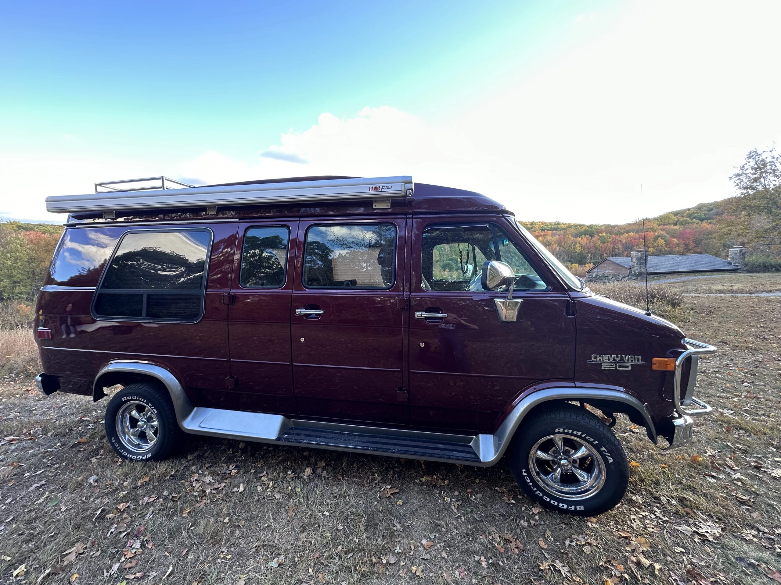 Chevrolet-G20-1993-Burgundy-Burgundy