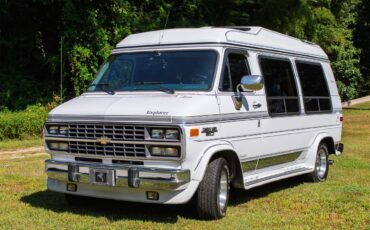 Chevrolet-G20-van-quotmystery-machinequot-tribute-1995-White-BlackBlueBrown-11