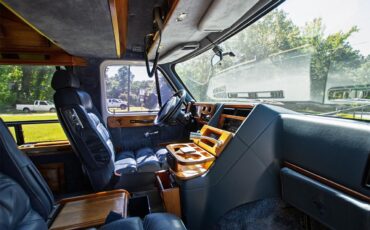 Chevrolet-G20-van-quotmystery-machinequot-tribute-1995-White-BlackBlueBrown-15