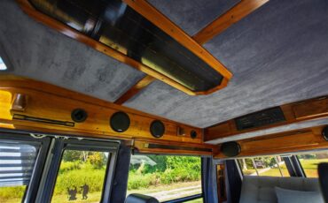 Chevrolet-G20-van-quotmystery-machinequot-tribute-1995-White-BlackBlueBrown-33
