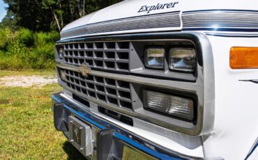 Chevrolet-G20-van-quotmystery-machinequot-tribute-1995-White-BlackBlueBrown-8