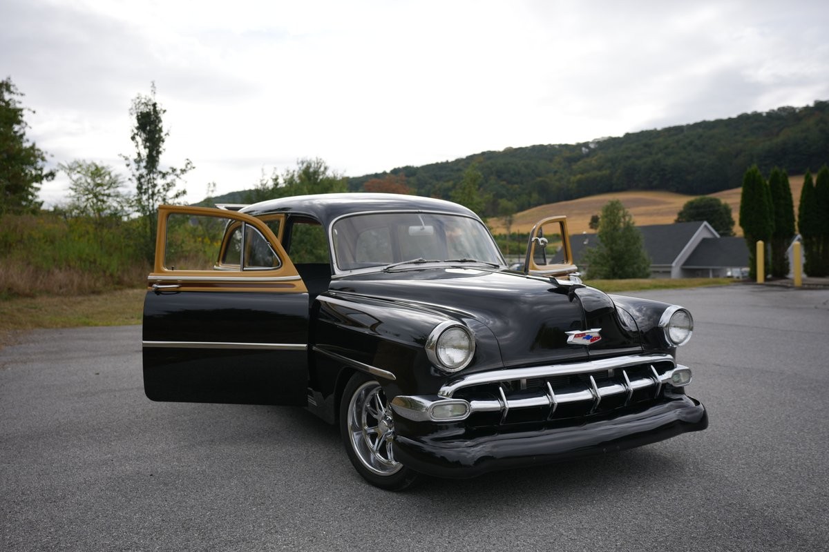 Chevrolet-Handyman-Wagon-1954-28