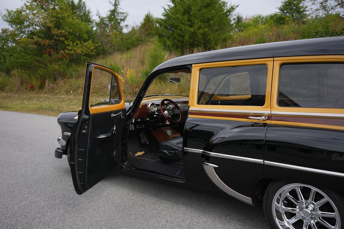 Chevrolet-Handyman-Wagon-1954-29