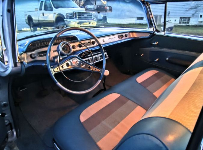 Chevrolet-Impala-1958-Light-Blue-Tri-Tone-Blue-5