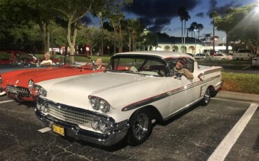 Chevrolet-Impala-1958-White-Redwhite-1