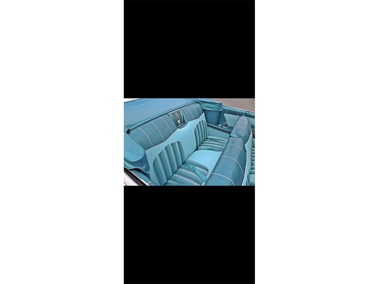 Chevrolet-Impala-1959-turquoisewhite-aqua-teal-lt.-blue-16