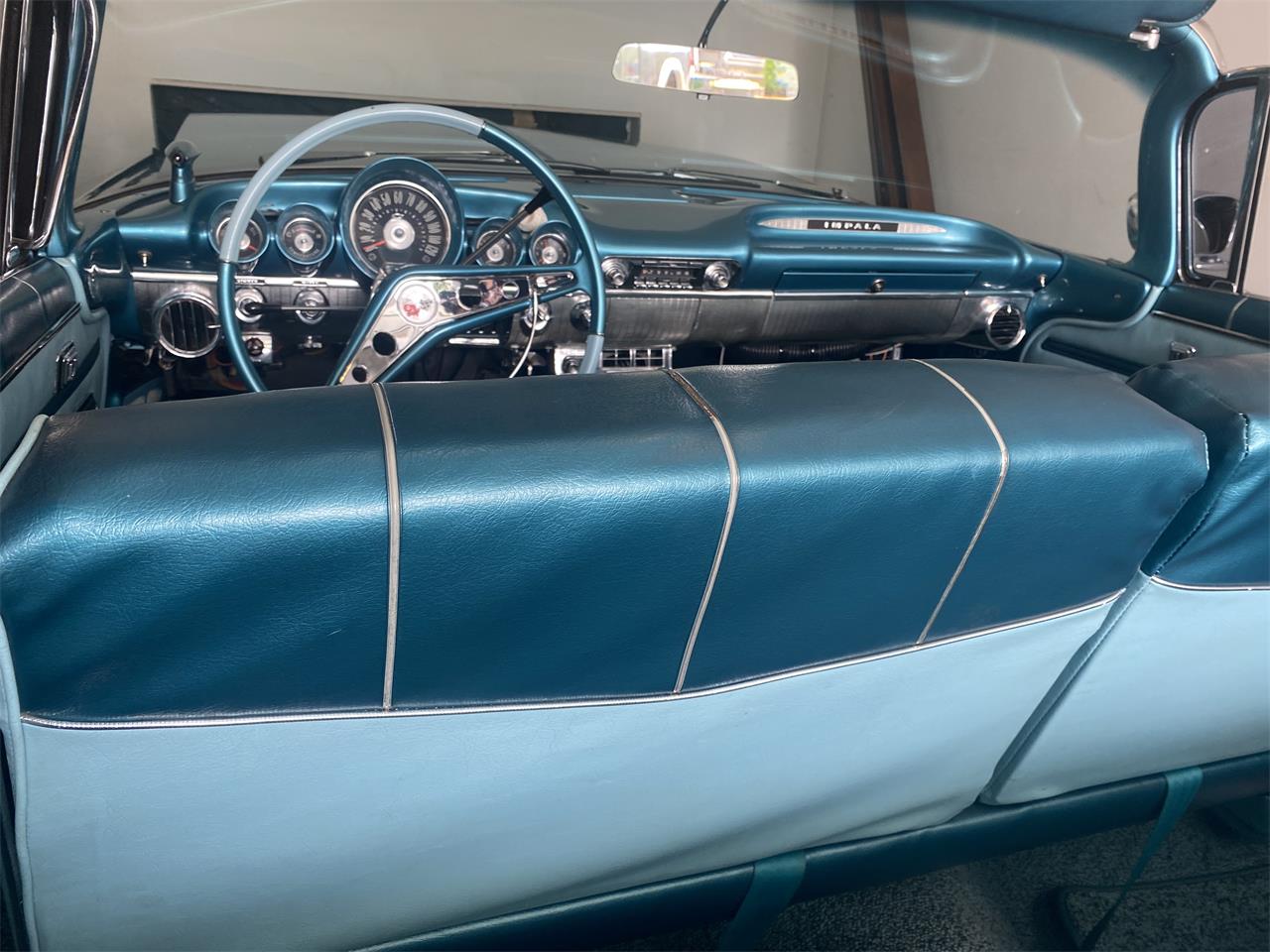 Chevrolet-Impala-1959-turquoisewhite-aqua-teal-lt.-blue-17