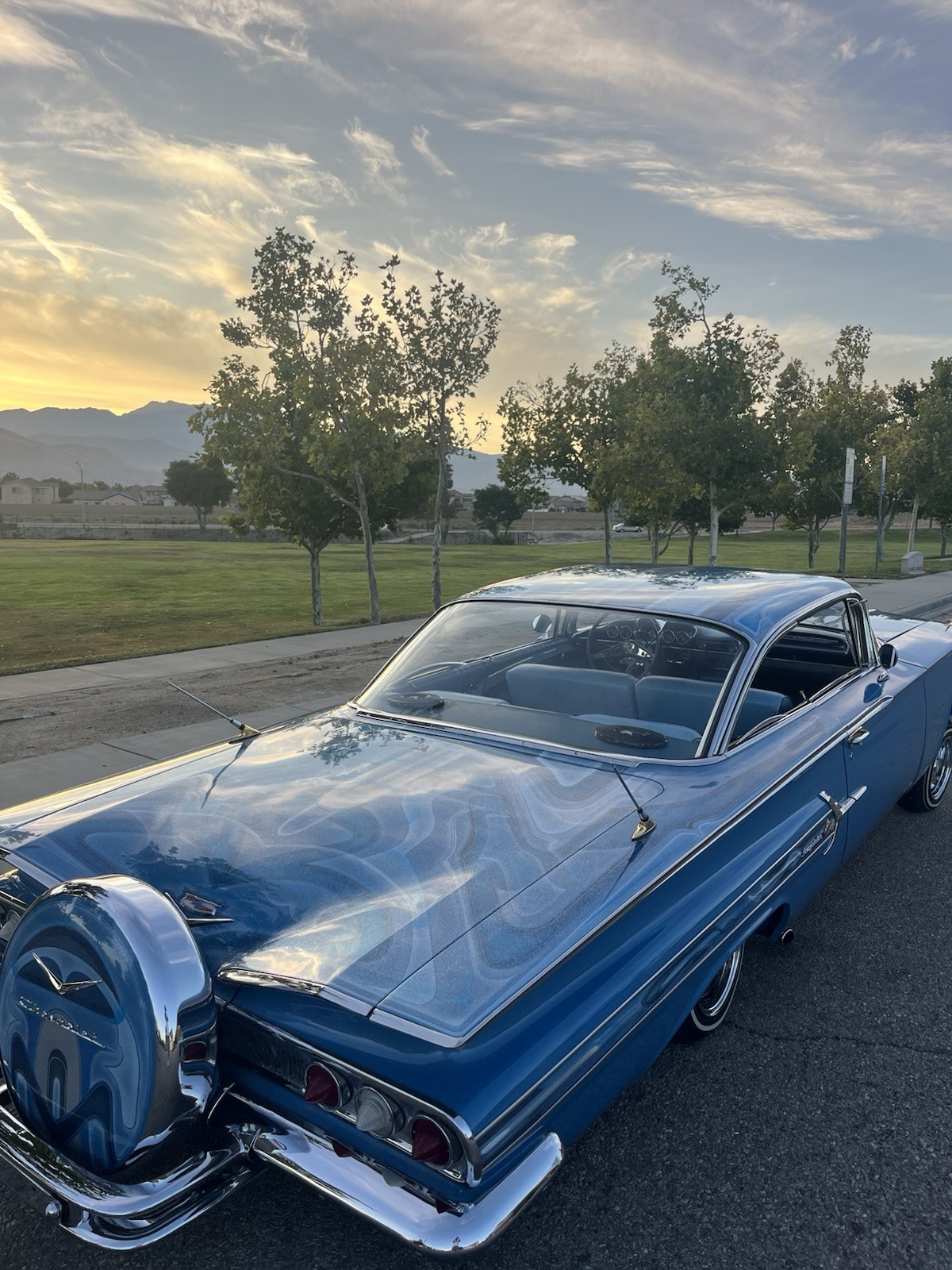 Chevrolet-Impala-1960-1