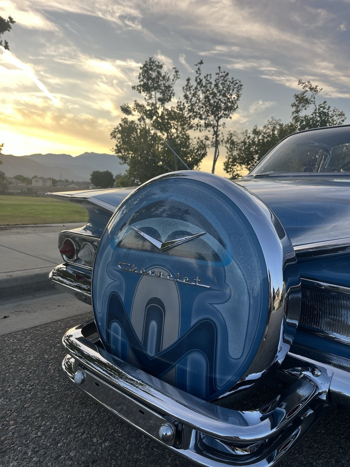 Chevrolet-Impala-1960-2