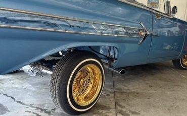 Chevrolet-Impala-1960-4
