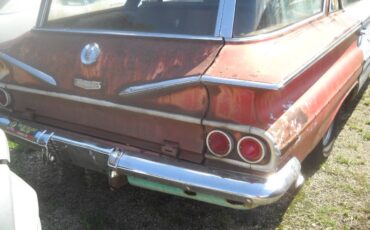 Chevrolet-Impala-1960-Wagon-4