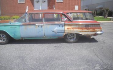 Chevrolet-Impala-1960-Wagon-7