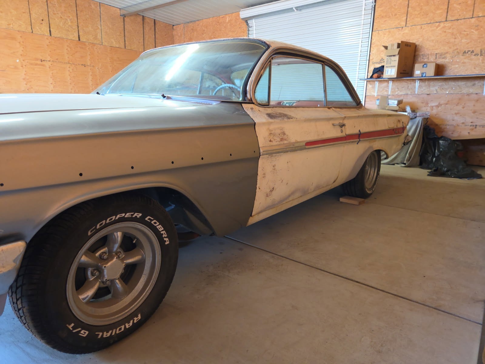 Chevrolet-Impala-1961-Coupe-3