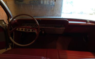 Chevrolet-Impala-1961-Coupe-6