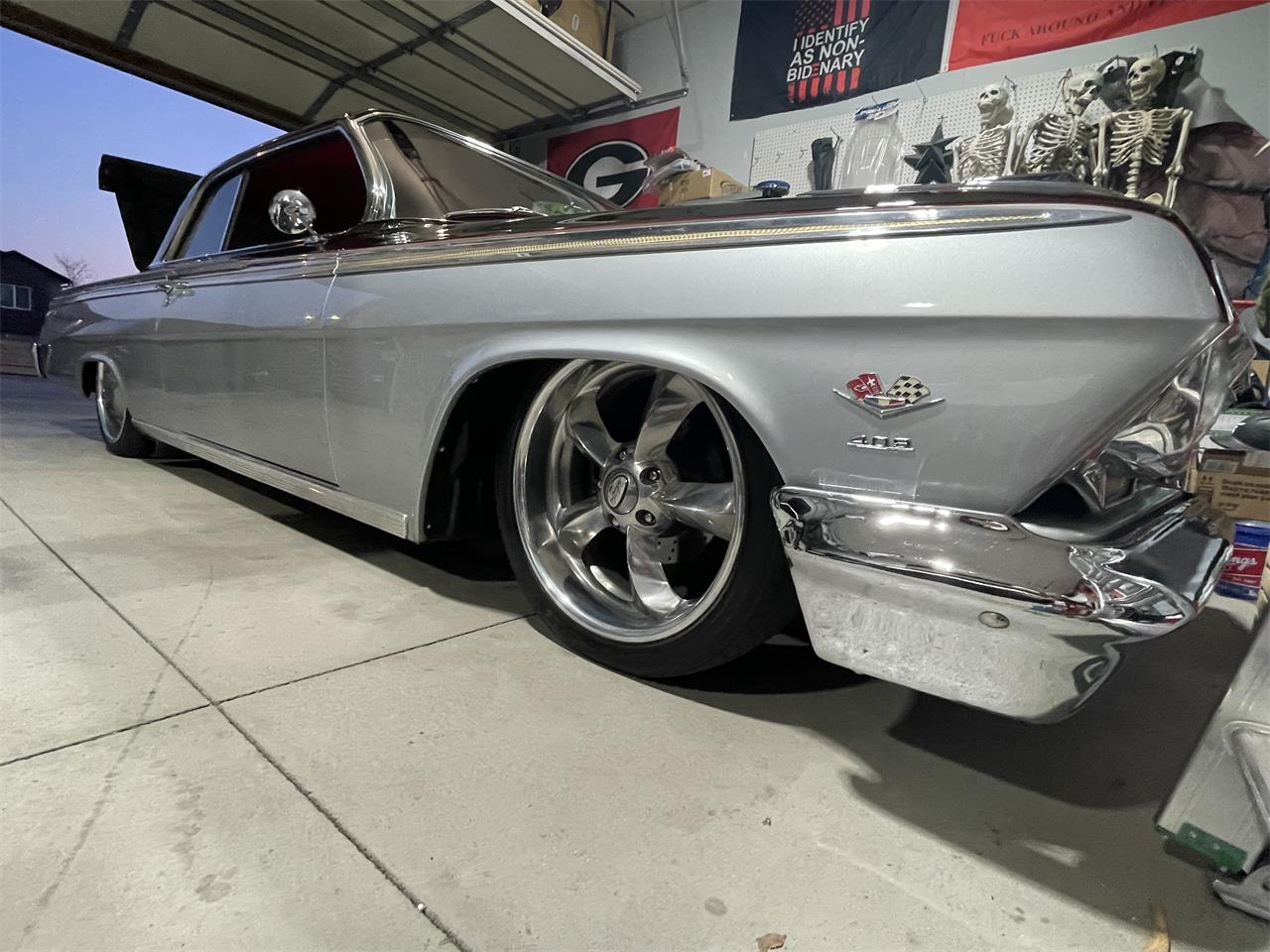 Chevrolet-Impala-1962-Black-and-Silver-Red-13