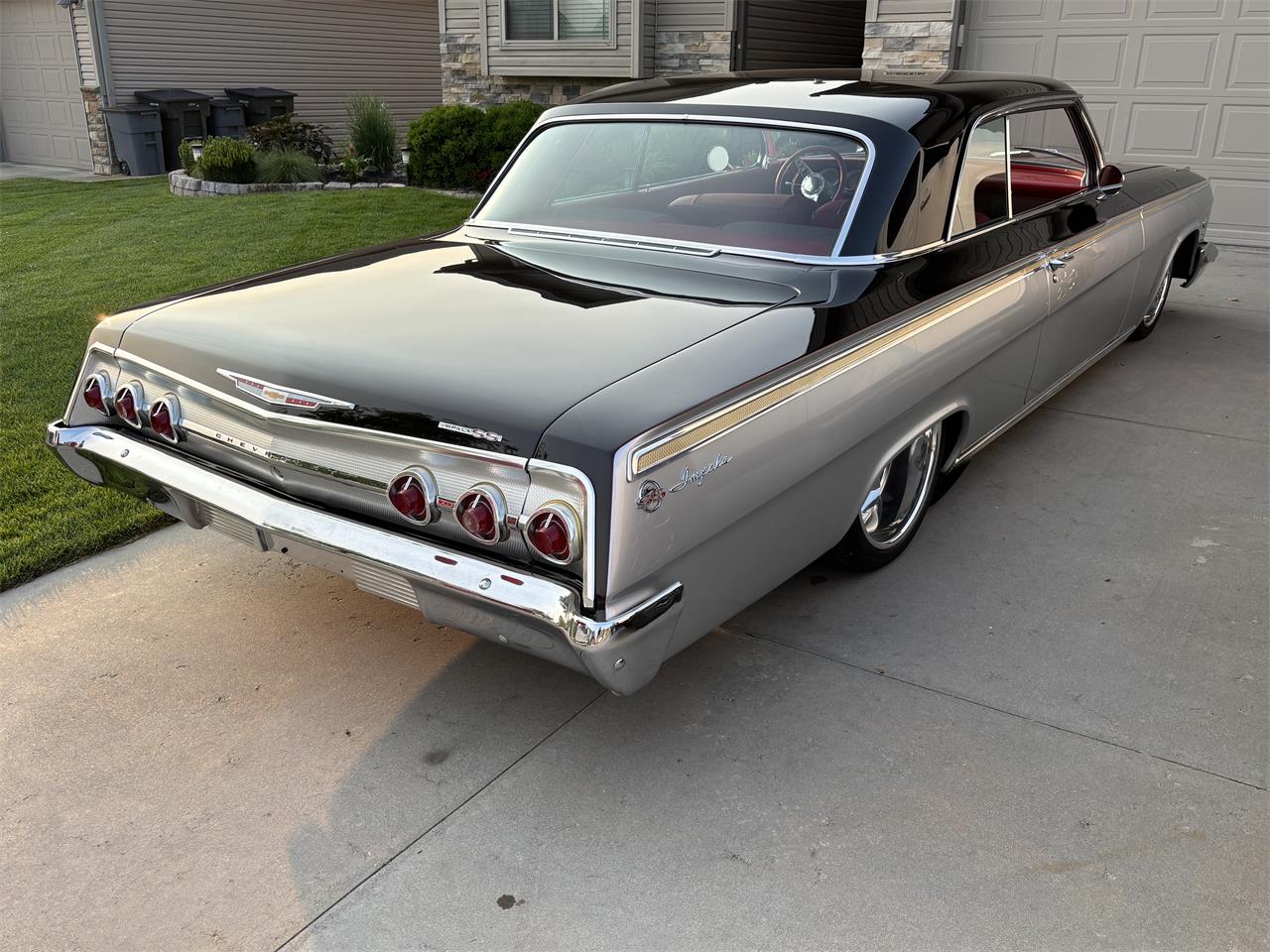 Chevrolet-Impala-1962-Black-and-Silver-Red-18