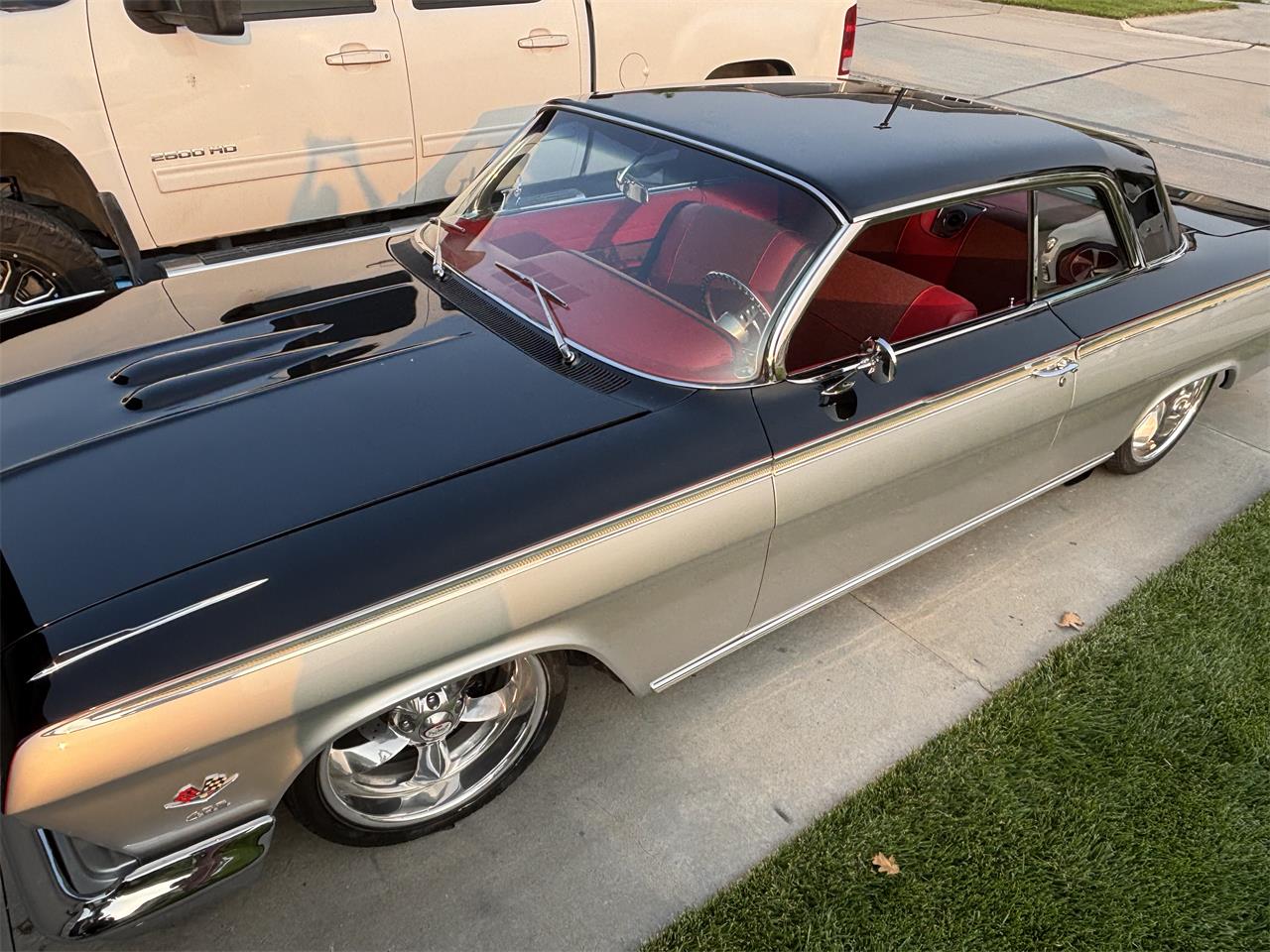 Chevrolet-Impala-1962-Black-and-Silver-Red-5