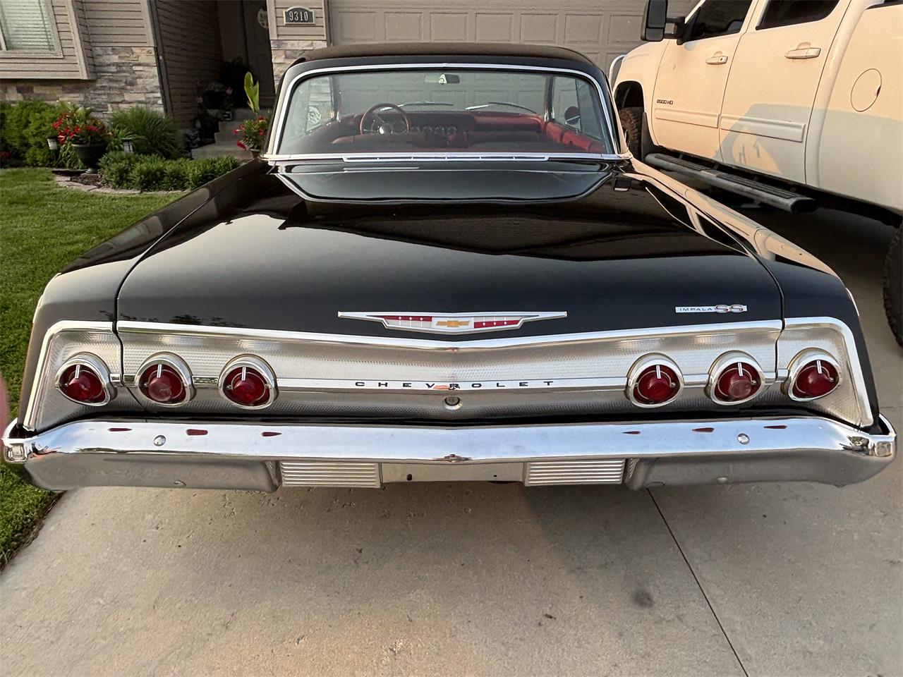 Chevrolet-Impala-1962-Black-and-Silver-Red-9