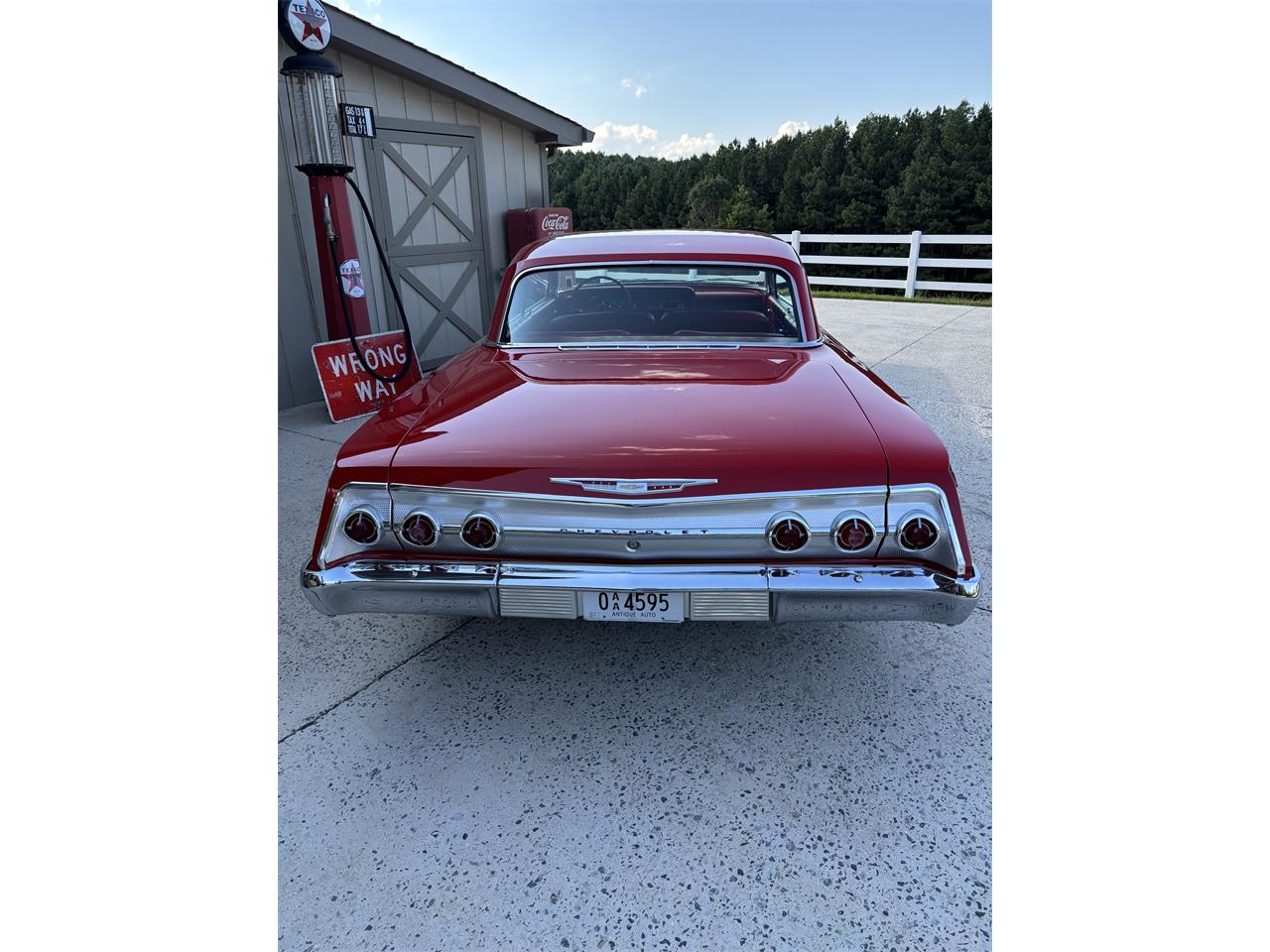 Chevrolet-Impala-1962-Red-Red-15
