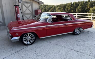 Chevrolet-Impala-1962-Red-Red