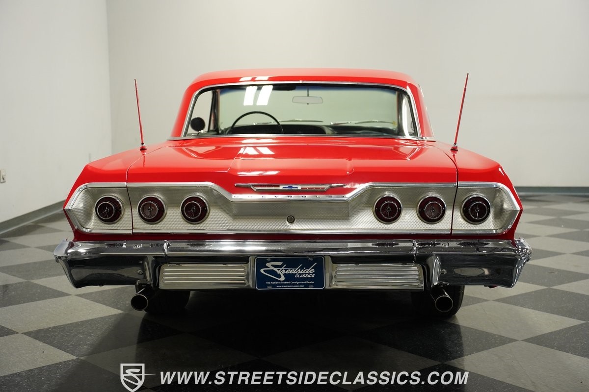 Chevrolet-Impala-1963-Coupe-10