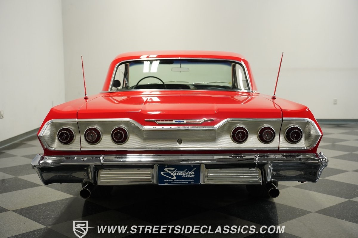 Chevrolet-Impala-1963-Coupe-24