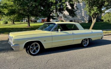 Chevrolet-Impala-1964-Coupe-1