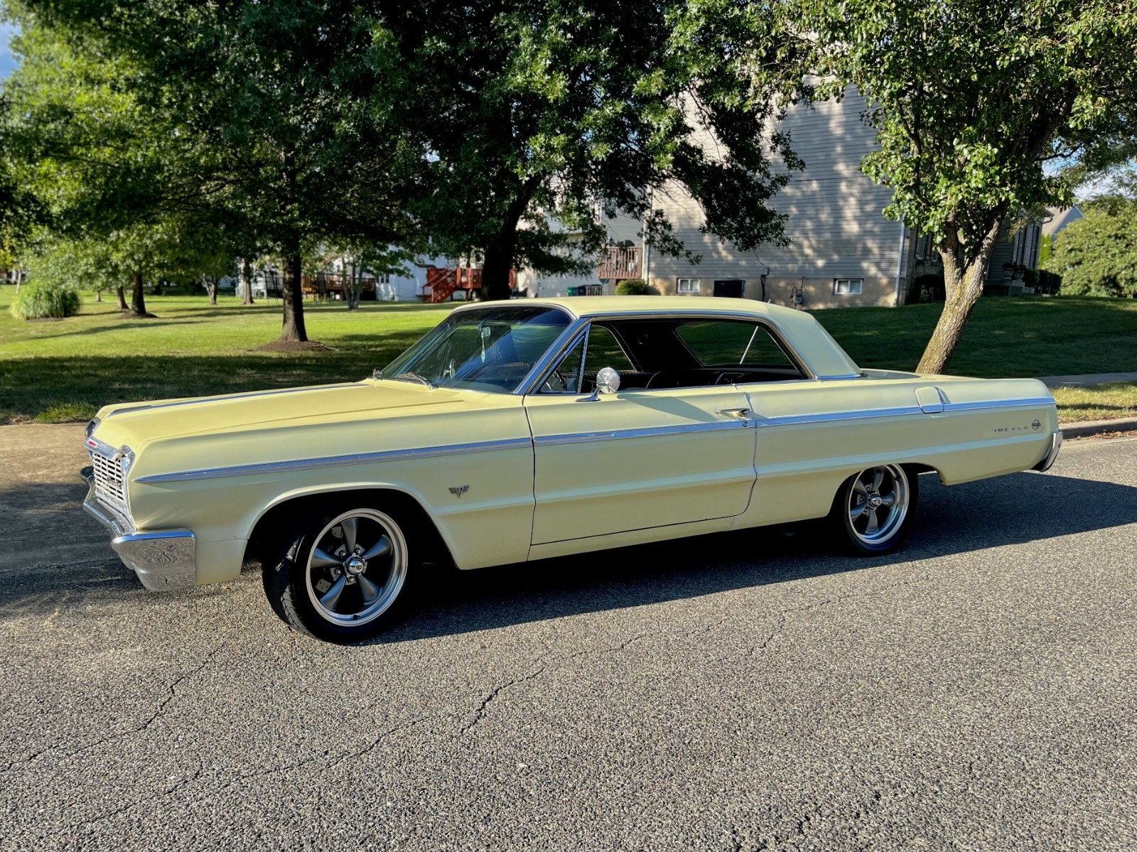 Chevrolet-Impala-1964-Coupe-1