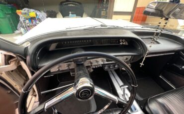 Chevrolet-Impala-1964-Sedan-10