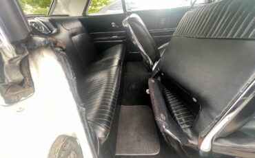Chevrolet-Impala-1964-Sedan-20