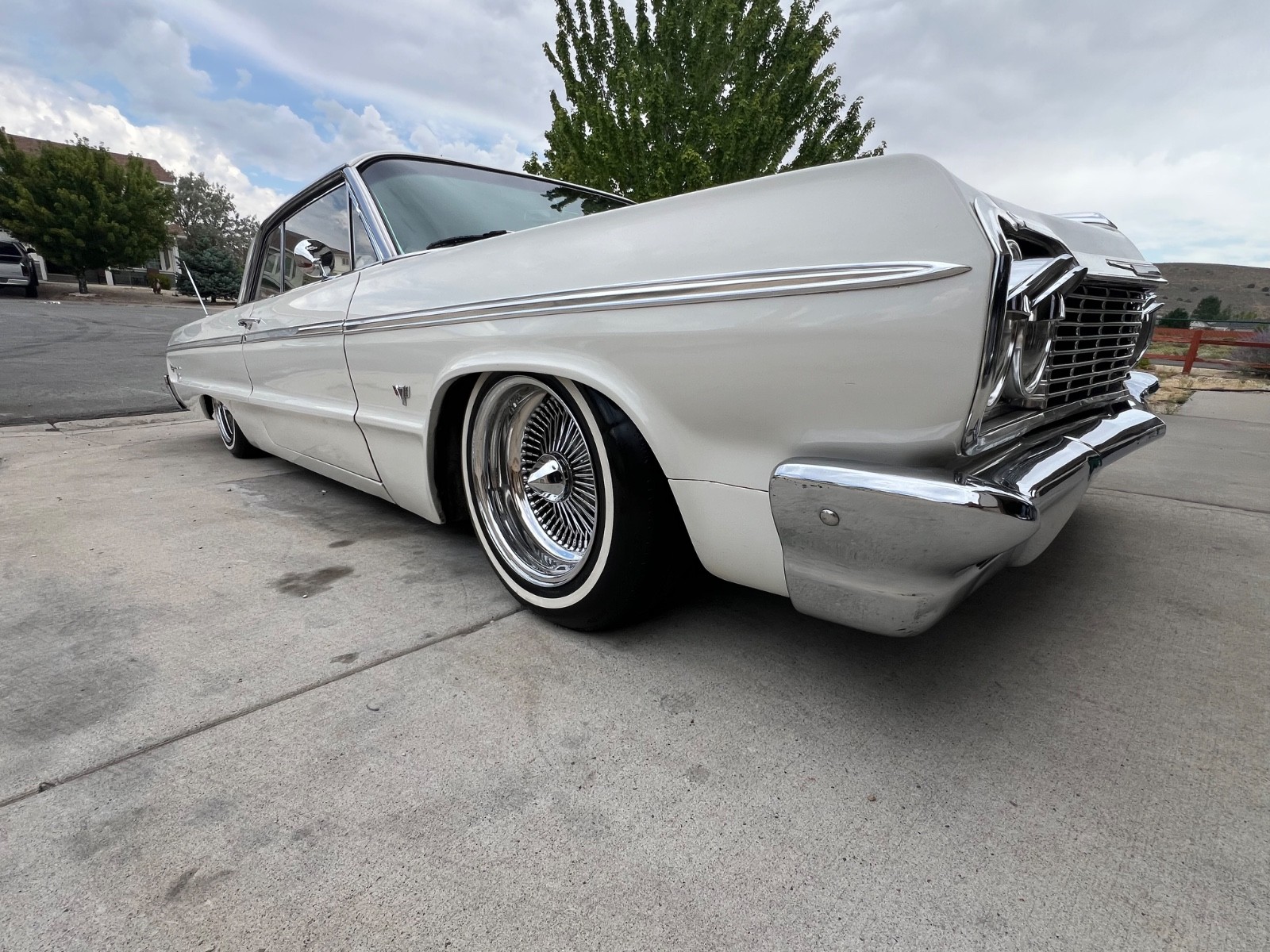 Chevrolet-Impala-1964-Sedan-3