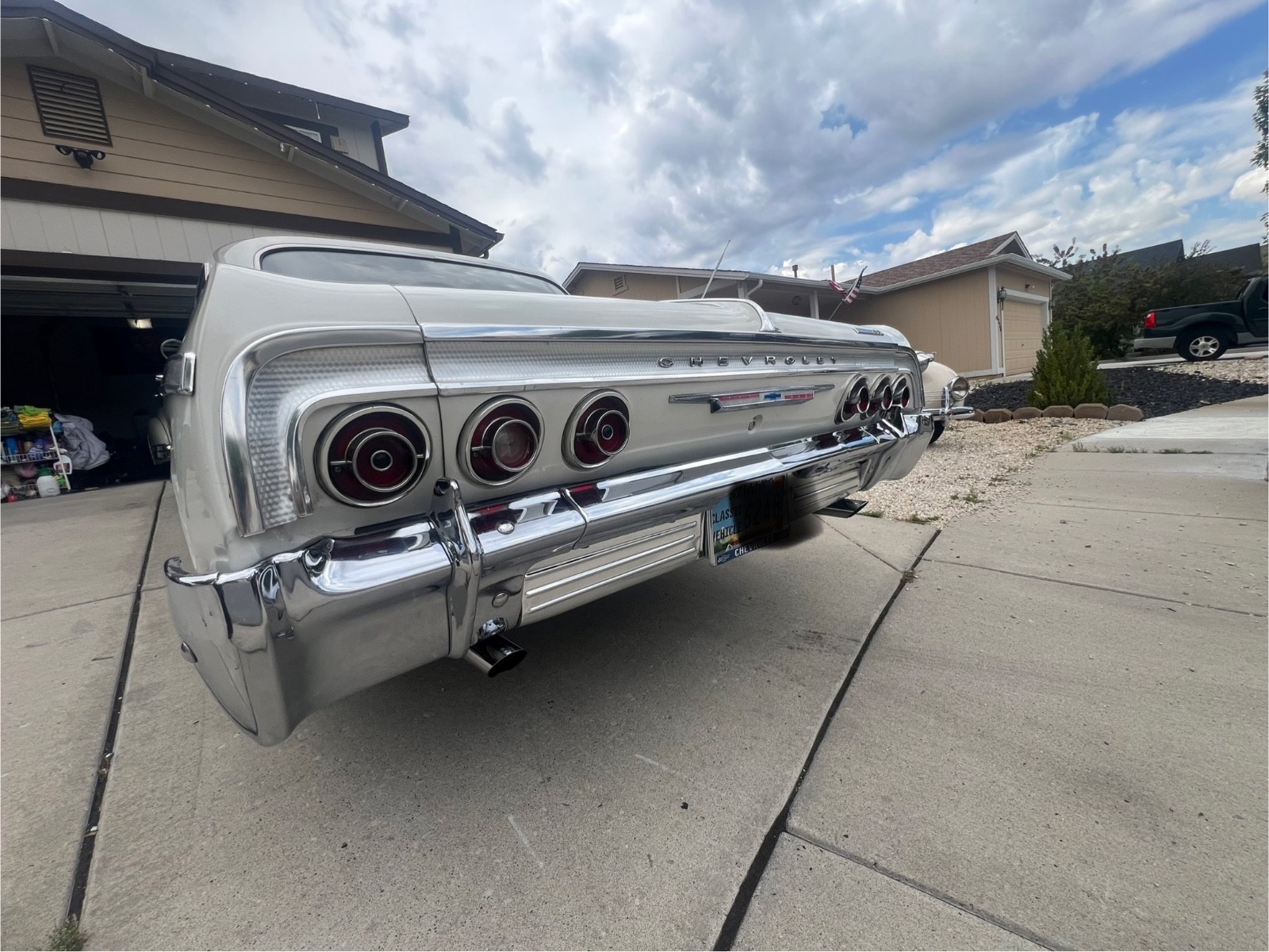 Chevrolet-Impala-1964-Sedan-30