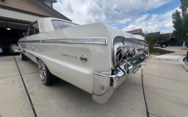 Chevrolet-Impala-1964-Sedan-31